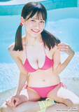 「アイドルレッスン生・福士亜依、初グラビア挑戦で初々しい姿　水着姿でリンゴと浮かぶ」の画像1