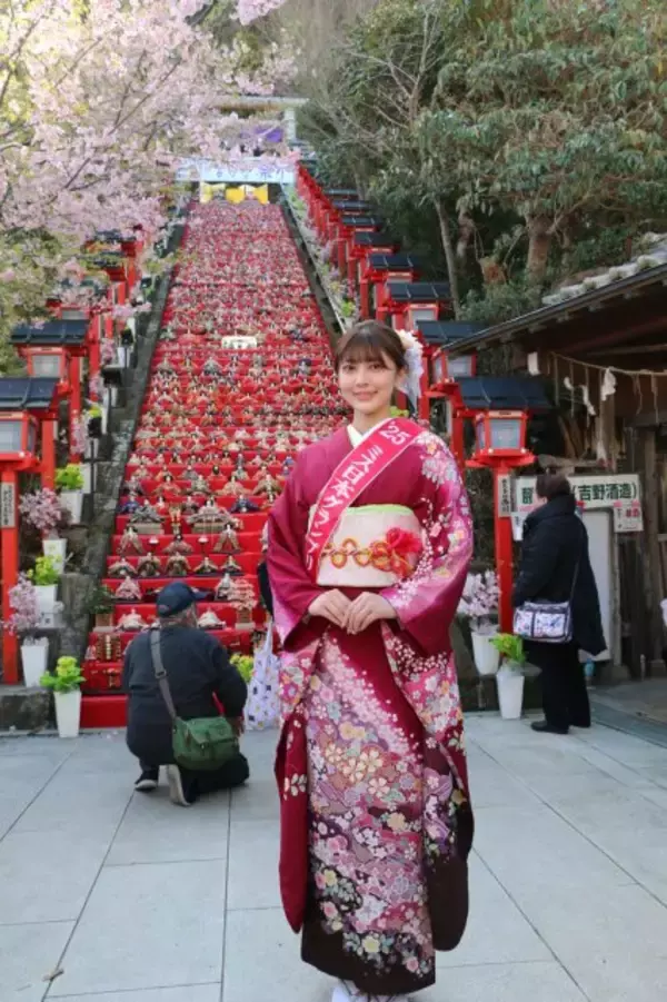 何千体もの雛人形にミス日本グランプリ＆ミス着物の石川満里奈も感動　『かつうらビッグひな祭り』開催