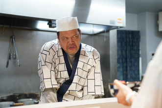 『アギトー超能力戦争ー』くっきー！出演　アク強めな蕎麦屋の店主役に　ゆうちゃみのクランクインの緊張解く