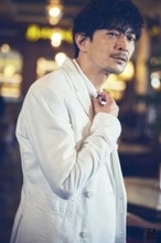 津田健次郎54歳、声優活動30周年　記念フォトブック3月発売！ロケでジャカルタへ…先行カット公開