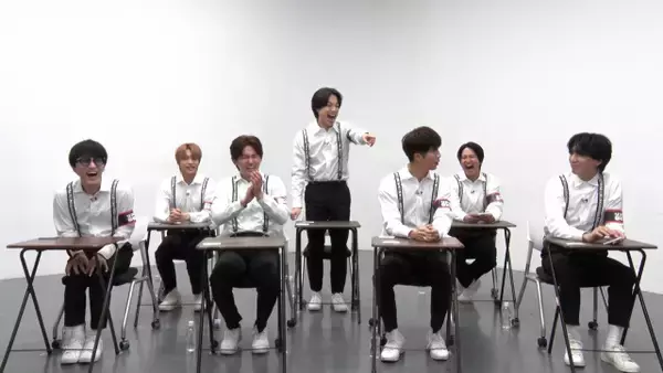 WEST.、紙相撲で大盛り上がり…あるメンバーの才能発覚　予想を超えた大熱戦「おうちに持って帰る！」