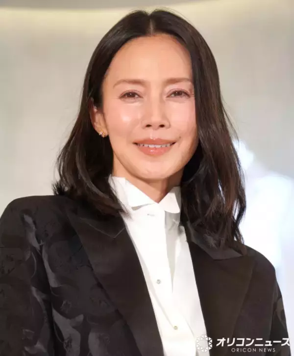 中谷美紀、大阪のバラ園を満喫「それはもう絢爛な…」