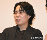 令和ロマン・くるま監督、撮影でカンペ使う　初の監督作品の出演者が並び「なんて豪華な方に出ていただいたんだろう」