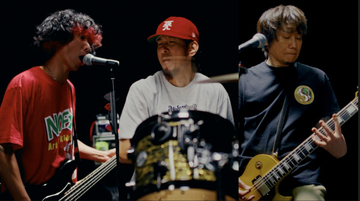 Hi-STANDARDの「Our Song」MVが公開に　シンプルな映像で伝える3人の人間性＆生き様