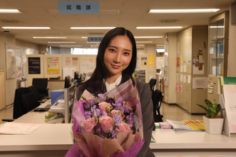 ファーストサマーウイカ、『ESCAPE』笑顔の撮了　次作での“映り込み”志願「喫茶店で…」【コメント全文】