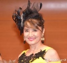 70歳・志穂美悦子、“ムキムキ”に鍛え上げられた肉体美を披露「凄すぎる」「ただただカッコイイ」　夫は長渕剛