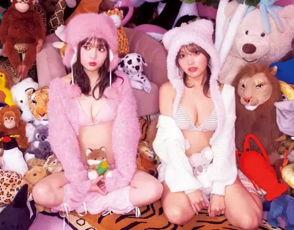 ねお＆野咲美優、SNSのカリスマ姉妹が挑む“初の水着コラボ”　全世代を魅了するセクシーさ