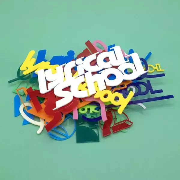 lyrical school、レーベルの枠を超えたベストアルバム配信開始　未発表曲含む全33曲の大ボリューム