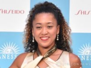 大坂なおみ、水着姿で“ノリノリ”船上ダンス「これ大好き」「最高なコラボ!!!!」