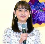 「テレ朝・森山みなみアナ、タイトなニットでボディラインあらわ　反響相次ぐ「すばらしいスタイル」」の画像1