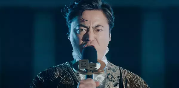 山田孝之、武将から僧侶まで“七変化”　Netflix『国民クイズ』主人公・K井K一の場面カット公開