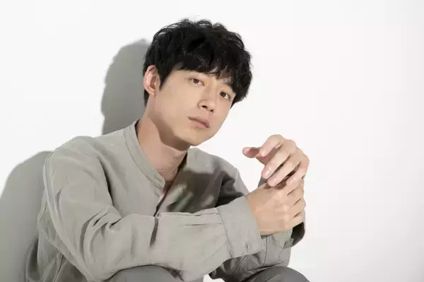 坂口健太郎、一般女性との結婚を発表「俳優として、さらに邁進していきたい」