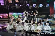 【レコ大】AKB48、前田敦子らOGメンバーと圧巻のパフォーマンス