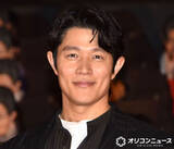 「鈴木亮平『リブート』撮影の“衝撃事実”を告白　北村有起哉「えっ…!?」」の画像1