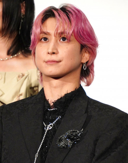 Snow Man佐久間大介、ニンニク好きすぎて異常行動　指先の匂いに夢中「めっちゃたまんない」