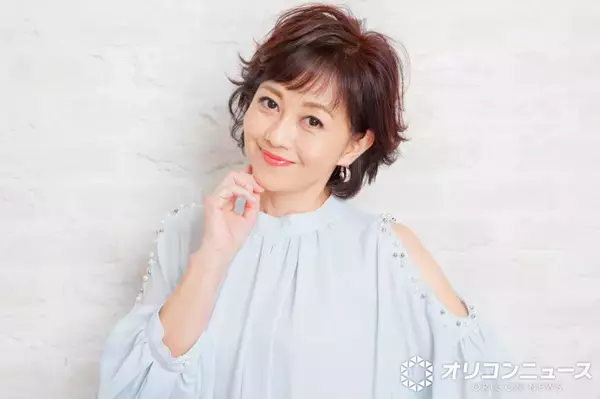 56歳・浅香唯、ハマっている“ちいかわ”のキャラクター明かす　“2ショット”も披露「最強コンビ」「世界で一番可愛い56ちゃい」