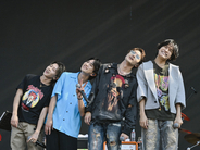 Aぇ! group、初の海外フェスで“らしさ全開”　ダンス＆歌＆バンド＆トークで観客を魅了