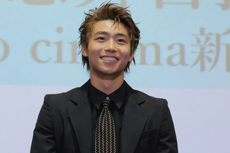 八村倫太郎「ウルトラマンにも、仮面ライダーにもなりたかった」幼少期明かす　“変身”経験のある2人をうらやましがる