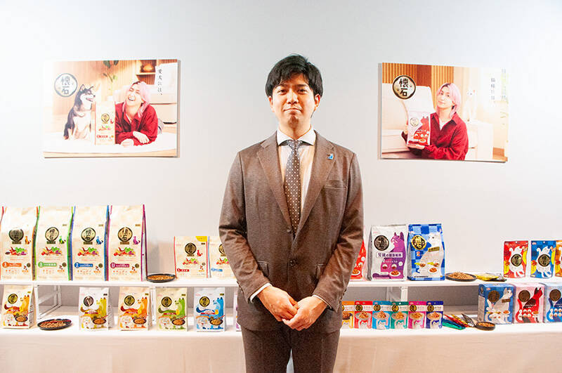 Snow Man 佐久間大介、ペットフード発表会で愛猫誕生日のサプライズ「自分にとっての子ども」