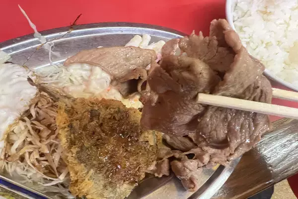 「昭和から続く高円寺「味楽」の情熱　500円ランチで感じる変わらない温もり」の画像