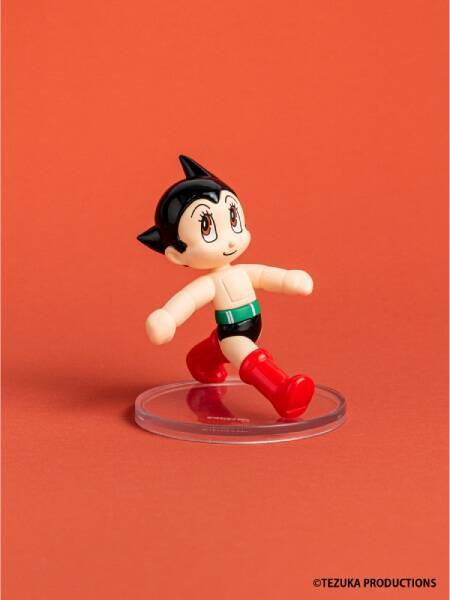 アトムがカプセルトイに　「しゅっぱつ」「こうしん」など全4種を展開