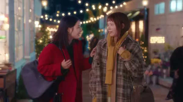 「「ホリデーマックフルーリー」11月19日より期間限定販売　広瀬すずさん＆宮崎あおいさんの新CMも放映」の画像