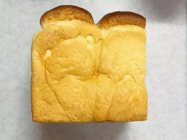 「食パンがうまく切れない問題、解決策は「温めた包丁」だった　マルエツ公式の裏ワザを試してみた」の画像