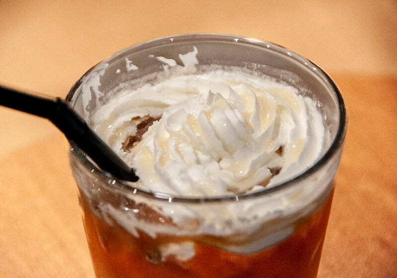 加熱式たばこ「SENTIA」と楽しむアレンジコーヒー　スーパーの材料で高級な味わい