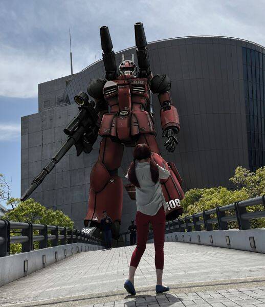 ガンプラもコスプレも全部ひとり　「Vガンダム」再現画像の裏側がすごかった