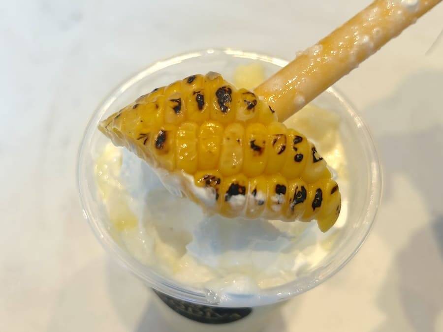 焼きとうもろこしがドン！ゴディバの新作ドリンクが想像以上に“コーンポタージュ”だった
