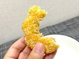 「これは「トン・デ・リング」？　セブンのリング型チキンを食べたら意外な発見」の画像7