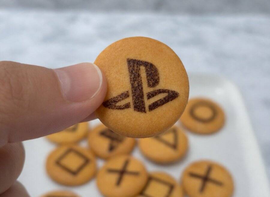 プレステのチャーム付きビスケット発売　アラフォーゲーマーがレビューしてみる　