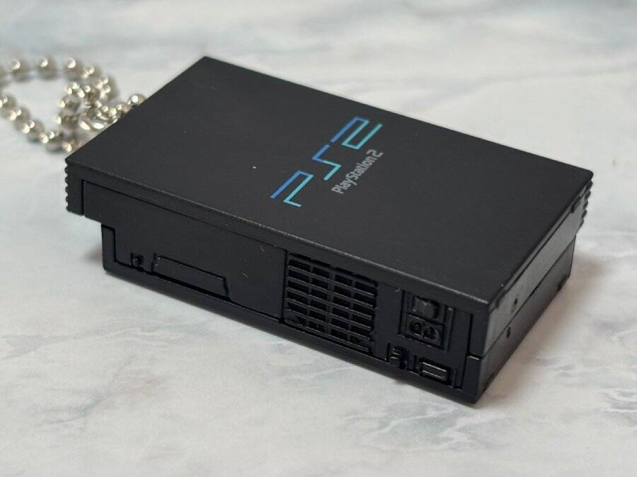 プレステのチャーム付きビスケット発売　アラフォーゲーマーがレビューしてみる　