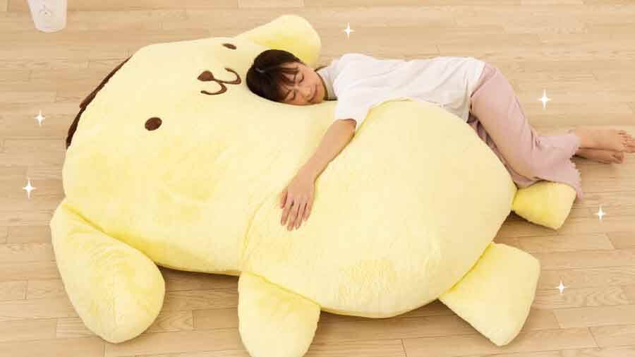 サンリオのキャラクターたちが超特大クッションに　第1弾は「クロミ」と「KIRIMI ちゃん.」