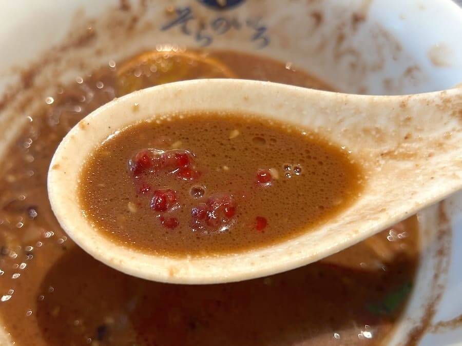 甘いの？しょっぱいの？1日20食限定の「チョコレート味噌ラーメン」が唯一無二の体験だった