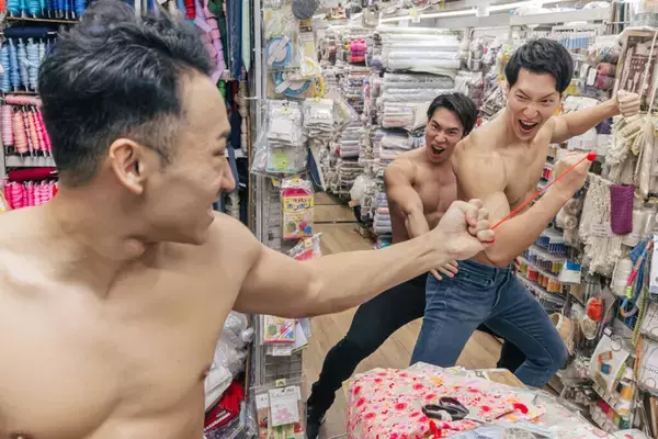 「「手芸屋さんのマッチョ」フリー素材が提供開始　マッスルプラスと方南町銀座商店街のコラボ第2弾」の画像