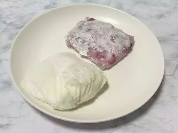 「ライスペーパーで包むだけ　海外で大バズり中のヘルシーな「フルーツ大福風デザート」を作ってみた」の画像