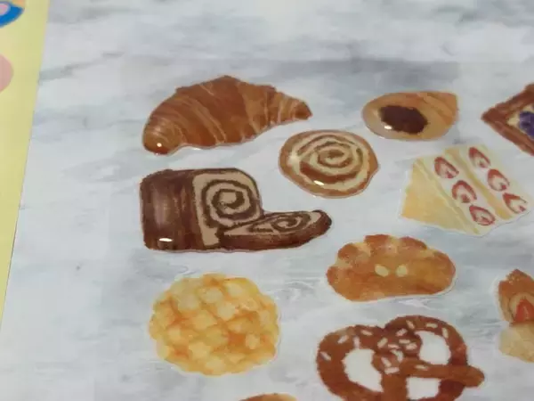 「「ぷっくりシール難民」に救いの手　コニシ公式が教える「ボンド活用術」を試してみた」の画像