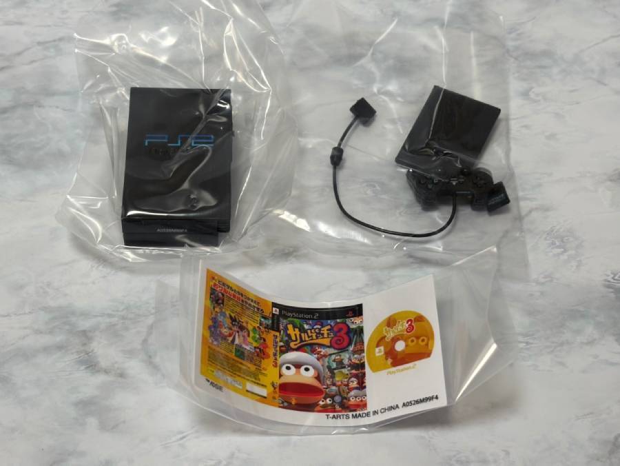 歴代プレステのカプセルトイミニチュアをレビュー　常軌を逸した細かさに驚愕