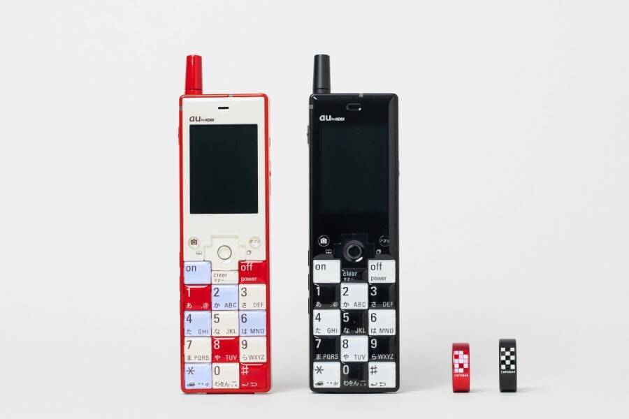 伝説の名機「INFOBAR」デザインのスマートリングがauショップ等で一般販売開始