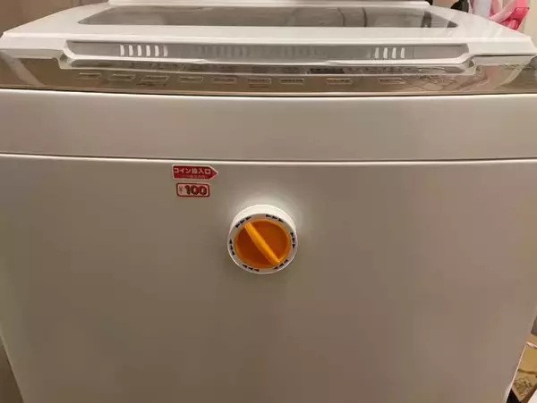 「どこでもガシャポンハンドル～　カプセルトイ自販機のハンドルがカプセルトイに！天才の発想か……！」の画像