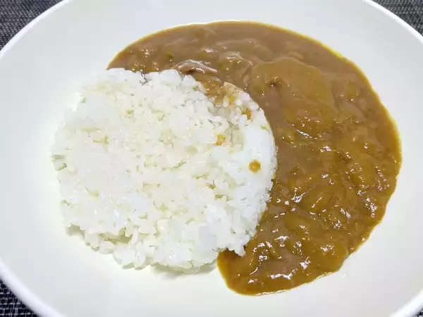 「カレーなのに家系すぎる　ニンニク全振りの「横浜家系カレー」がヤバい」の画像