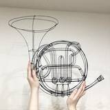 「美しい音色が聞こえてきそう！針金だけで楽器を表現するワイヤーアート作家」の画像2