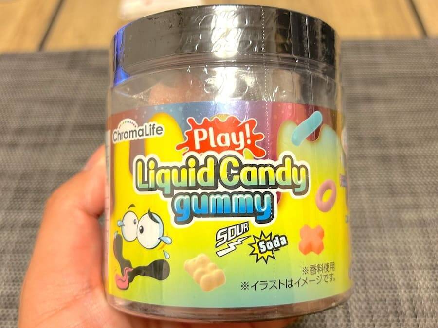 え、この見た目で日本開発？　ドンキで発見した謎グミは“海外すぎるお菓子”だった