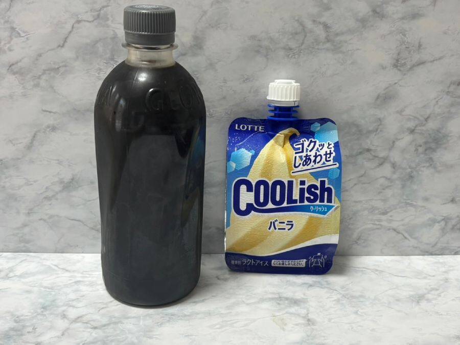 クーリッシュをペットボトルに“直挿し”　ロッテ公式アレンジ「クーリッシュ×コーヒー」を試したら背徳感がすごかった