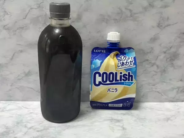 「クーリッシュをペットボトルに“直挿し”　ロッテ公式アレンジ「クーリッシュ×コーヒー」を試したら背徳感がすごかった」の画像