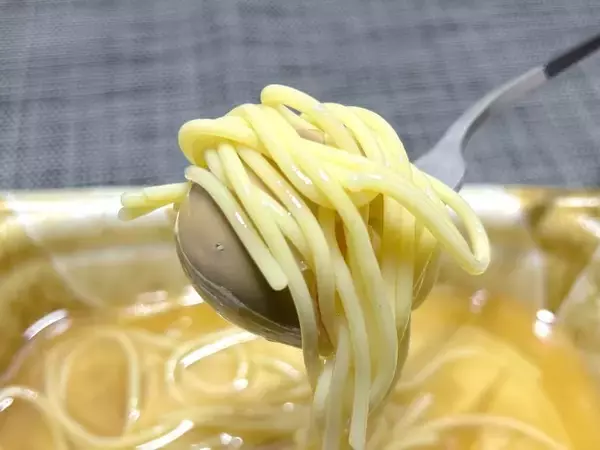 「過去イチの偏愛メシ？ドンキの新作「おでんパスタ」に戸惑いが隠せない」の画像