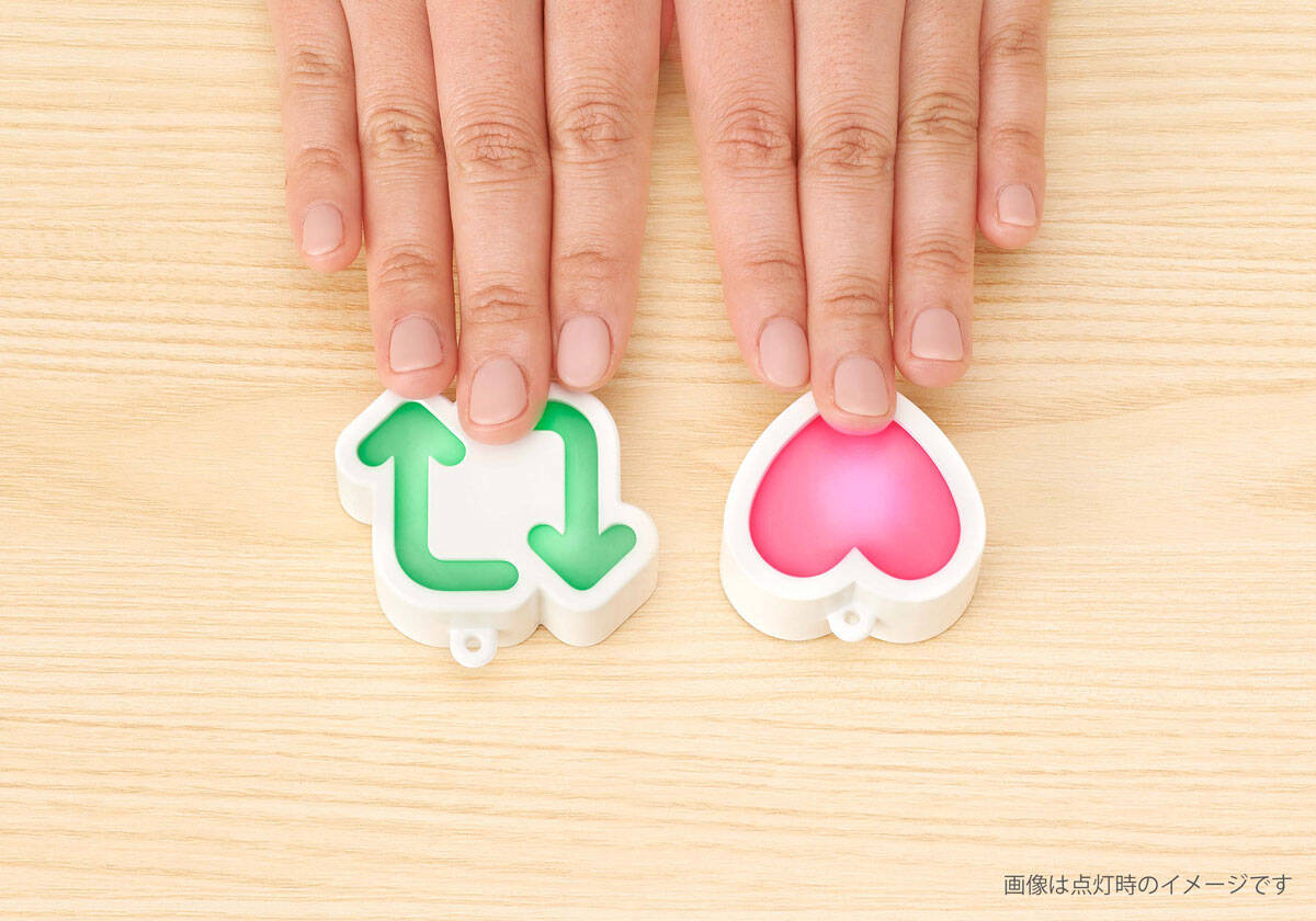 いいねをもっと押したいあなたへ「物理的に押せる！SNSタッチライト」爆誕　カプセルトイとして5月下旬に発売