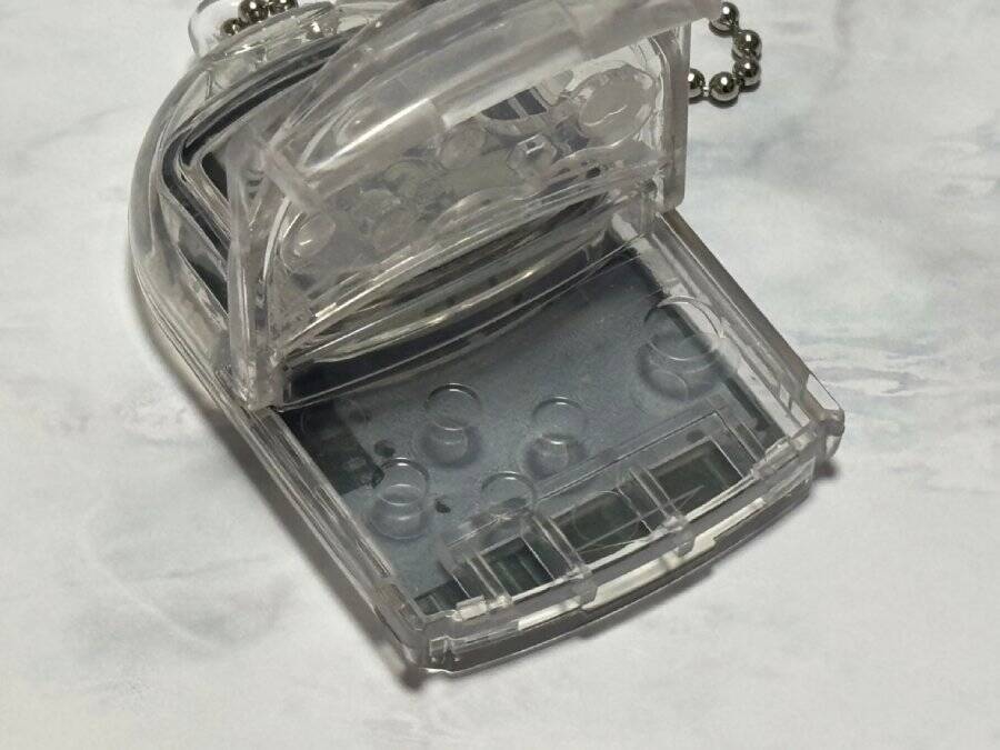 初代PSの名機「ポケステ」のカプセルトイ回してみた　スケルトンが懐かしすぎる