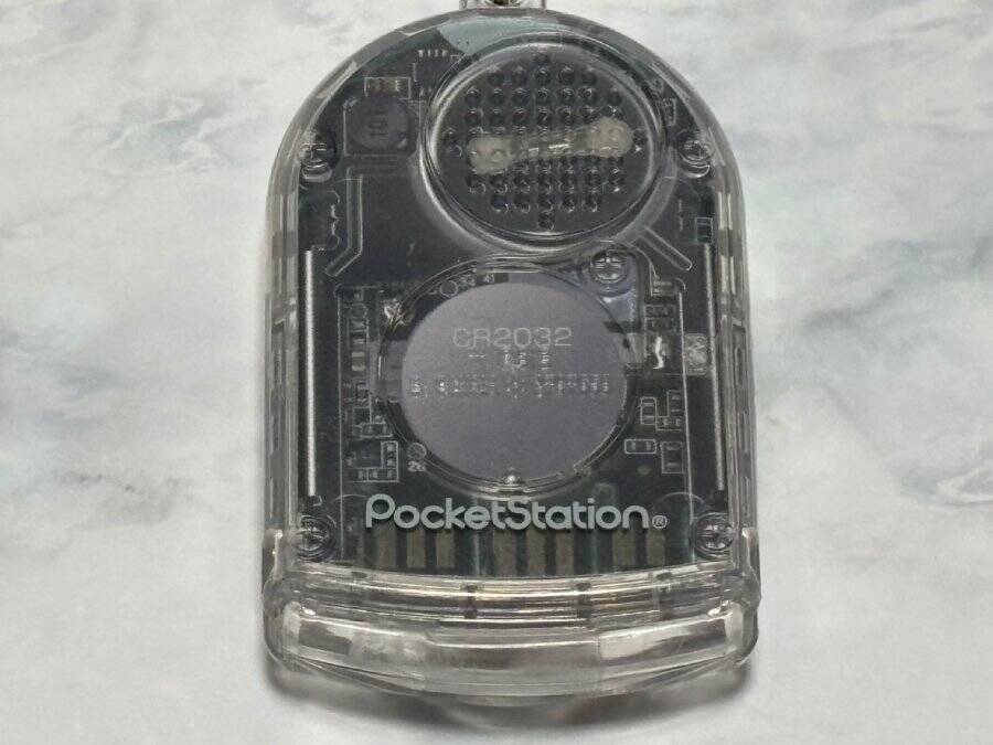 初代PSの名機「ポケステ」のカプセルトイ回してみた　スケルトンが懐かしすぎる